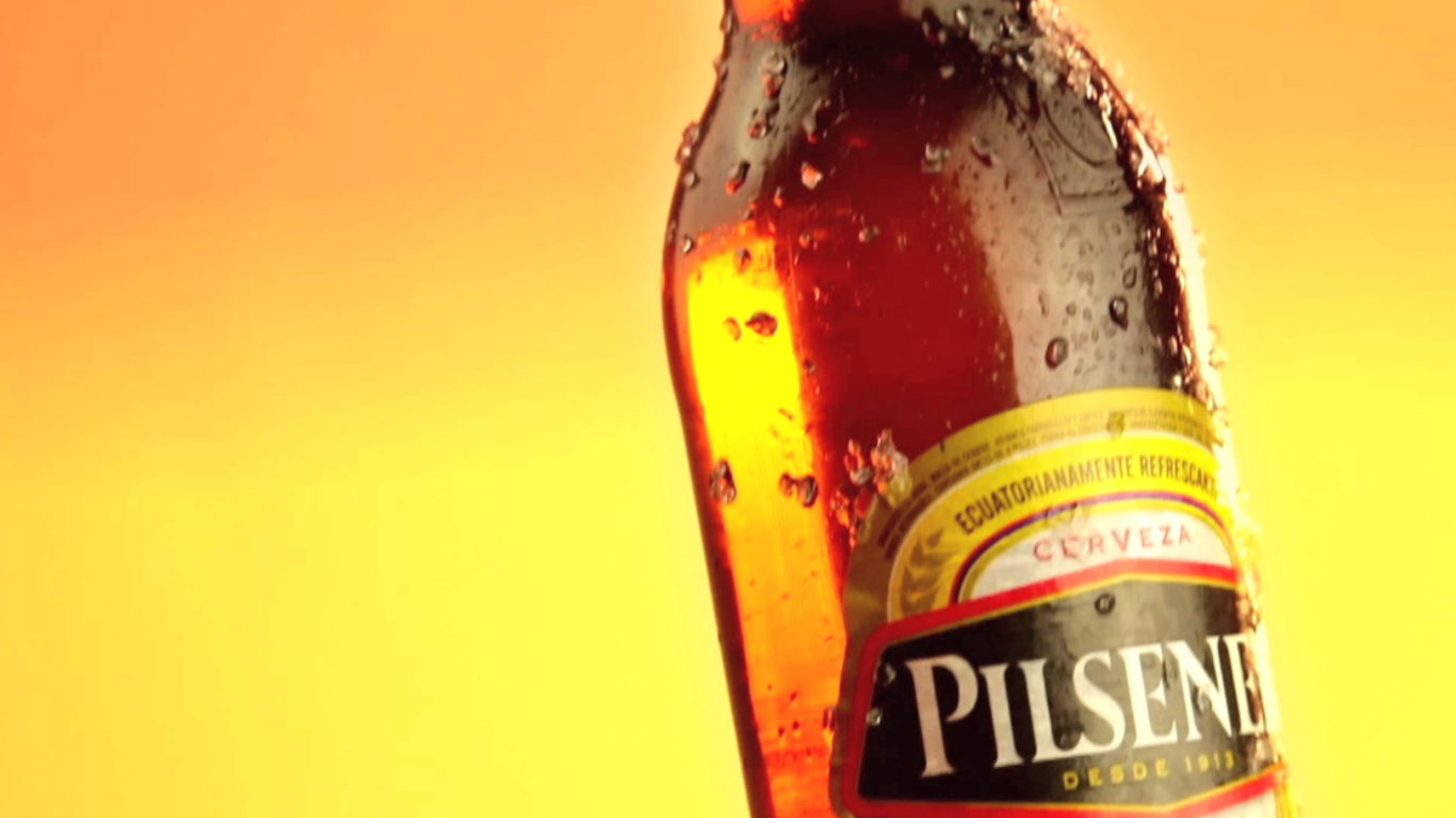 otografía de Producto Cerveza Pilsener